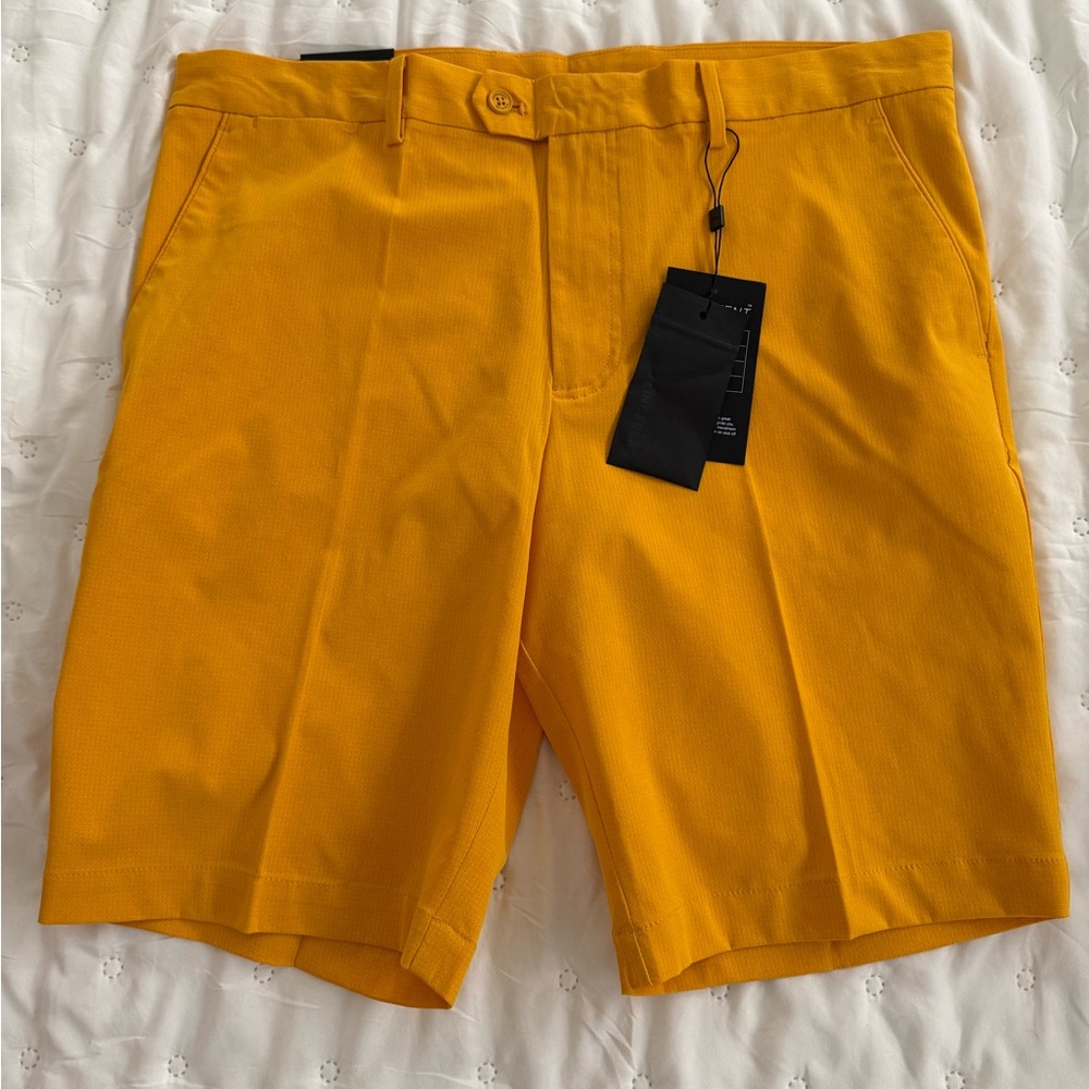 J. Lindeberg High Vent Golf Shorts Sz 36 YELLOW COLOR